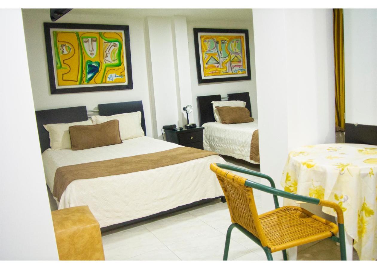 Hotel San Martin Armenia  Buitenkant foto