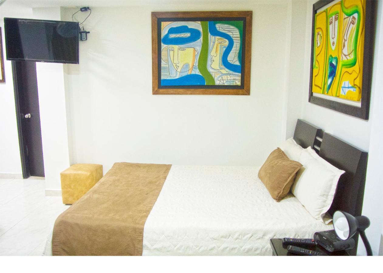 Hotel San Martin Armenia  Buitenkant foto