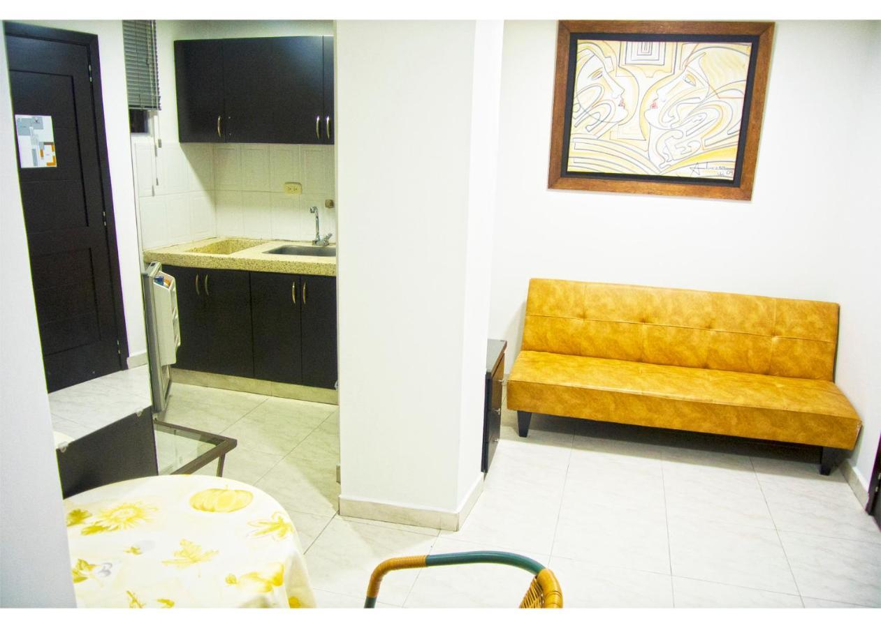 Hotel San Martin Armenia  Buitenkant foto