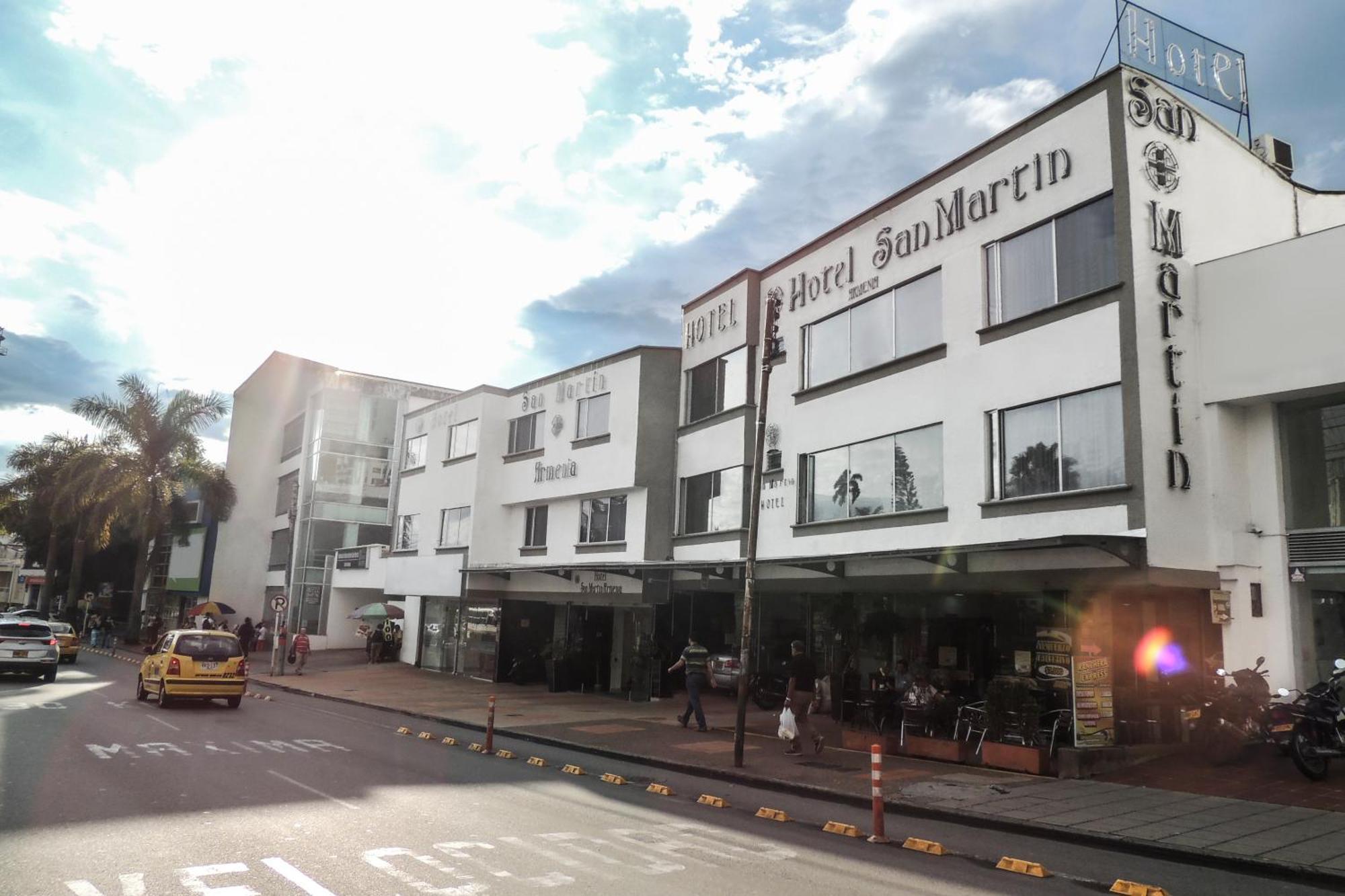 Hotel San Martin Armenia  Buitenkant foto