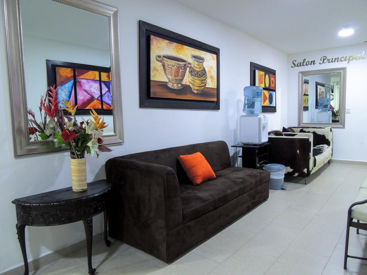 Hotel San Martin Armenia  Buitenkant foto